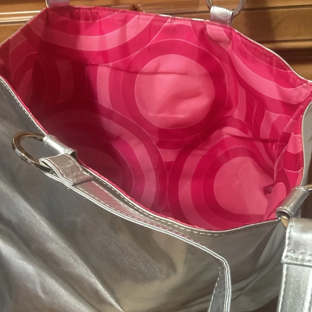 Clinique tote brand